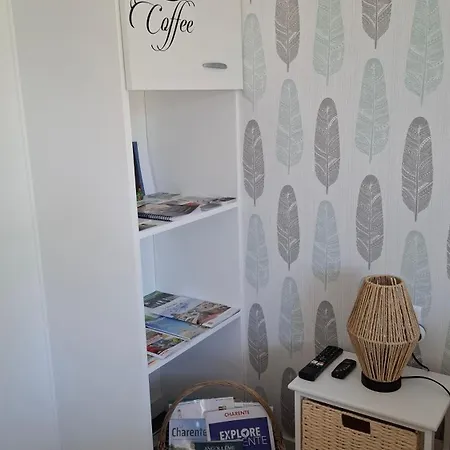 D'hotes Des Tourterelles Bed and breakfast Champniers (Charente)